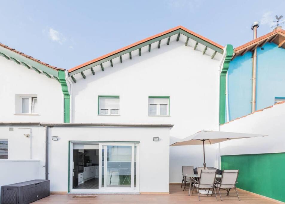 Chalet En La Cuidad- Con Jardin Y Barbacoa Gijón Extérieur photo